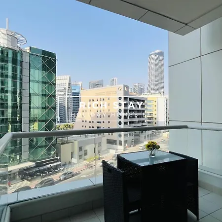Canal View 2Br & Maid Room In Kg Tower, Dubai Marina Exterior photo